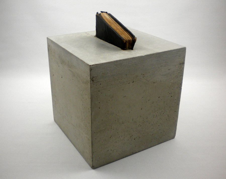 Senza titolo [artist book], 2011. Book, cement. 18 x 18 x 25 cm.